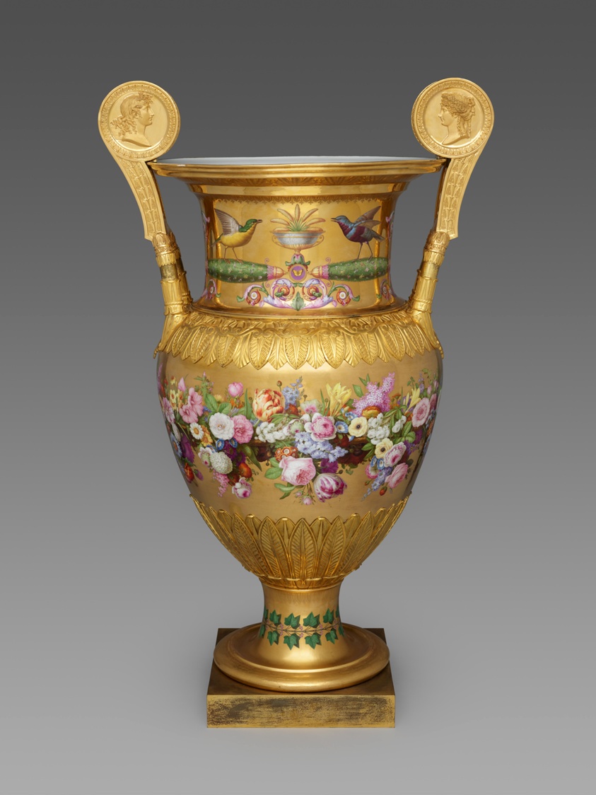 Vase (Vase étrusque à rouleau)
