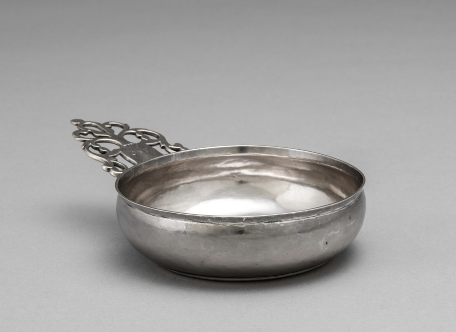 Samuel Burt《Porringer》（クリーヴランド美術館蔵）