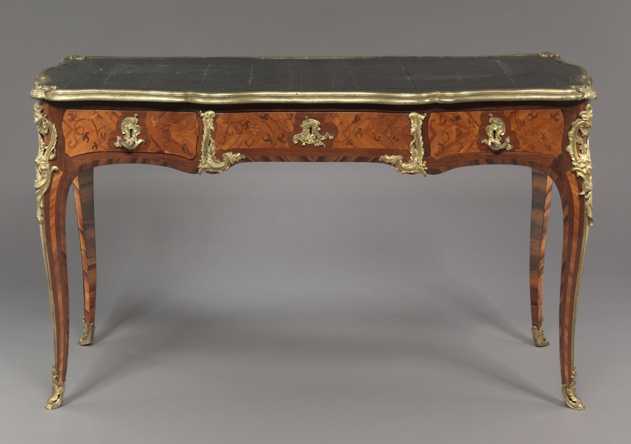 Bernard II van Riesen Burgh《Table Desk (Bureau Plat)》（クリーヴランド美術館蔵）