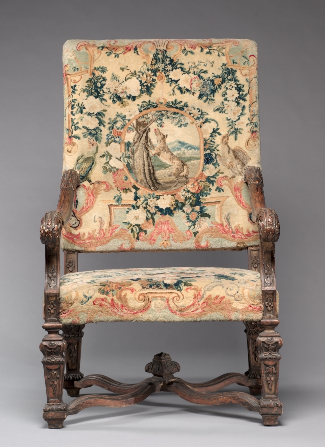 Armchair (3 of 4)