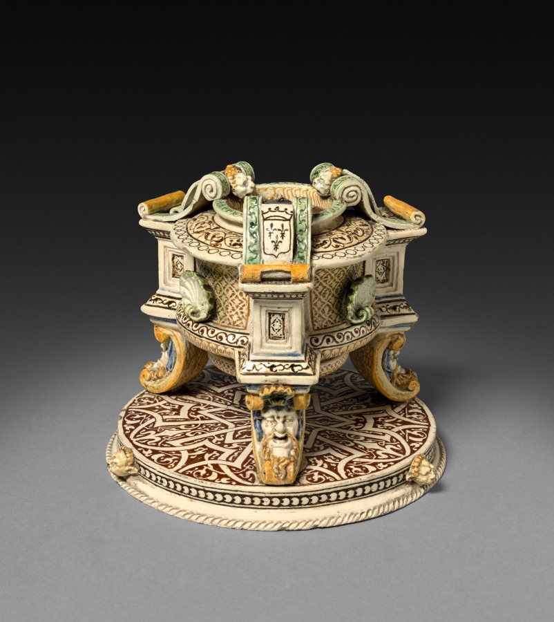 Saint-Porchaire《Salt Cellar》(クリーヴランド美術館蔵)