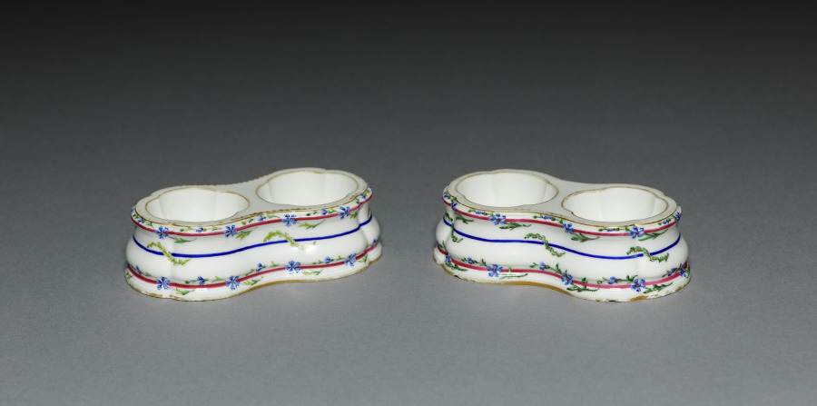 Pair of Double Salt Dishes (Paire de salières)