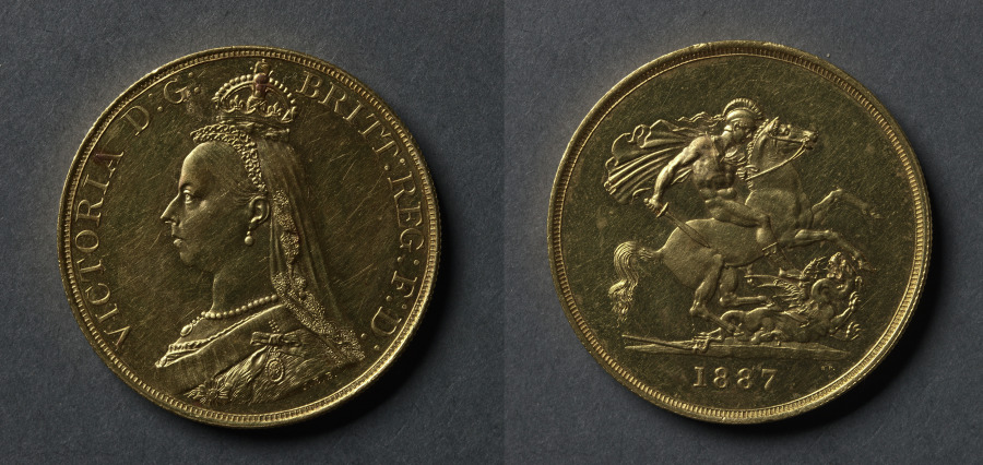 五ポンド金貨　ヴィクトリア女王（表）、聖ゲオルギウスと竜（裏）