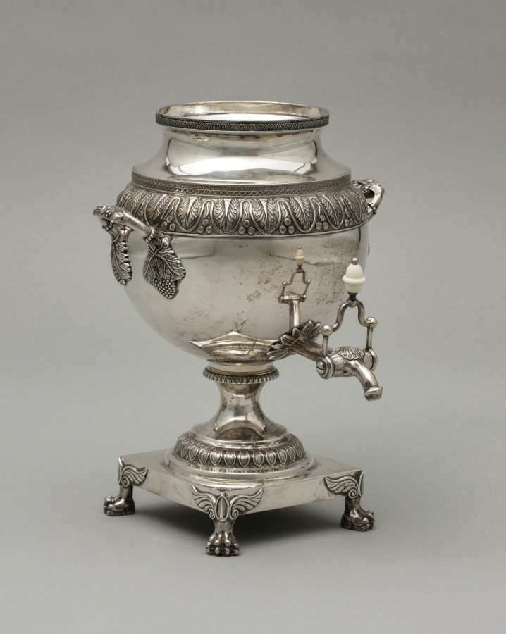 Harvey Lewis《Tea Urn》(クリーヴランド美術館蔵)