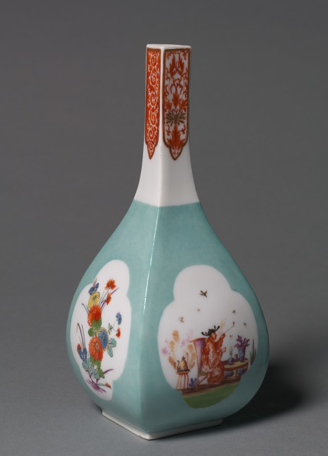 Saki Bottle