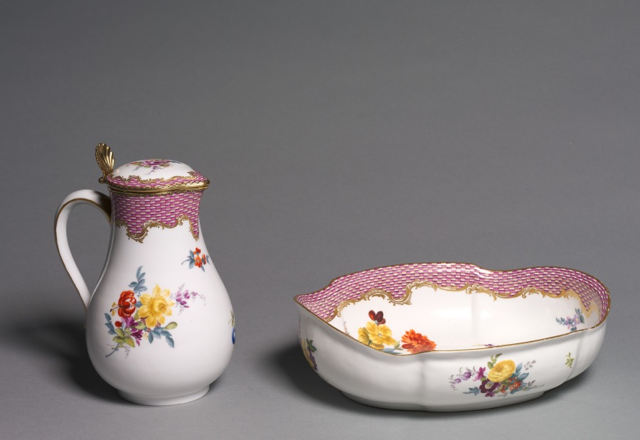 Covered Jug and Basin