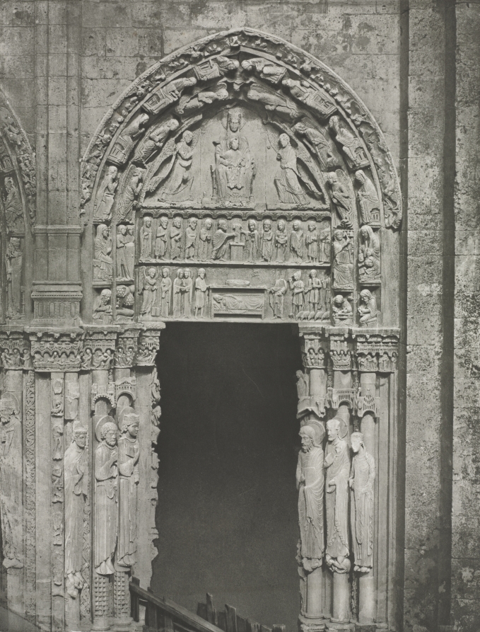 Charles Nègre《Chartres Cathedral: Right Door of the Royal Portal with Our Lady of Chartres》（クリーヴランド美術館蔵）