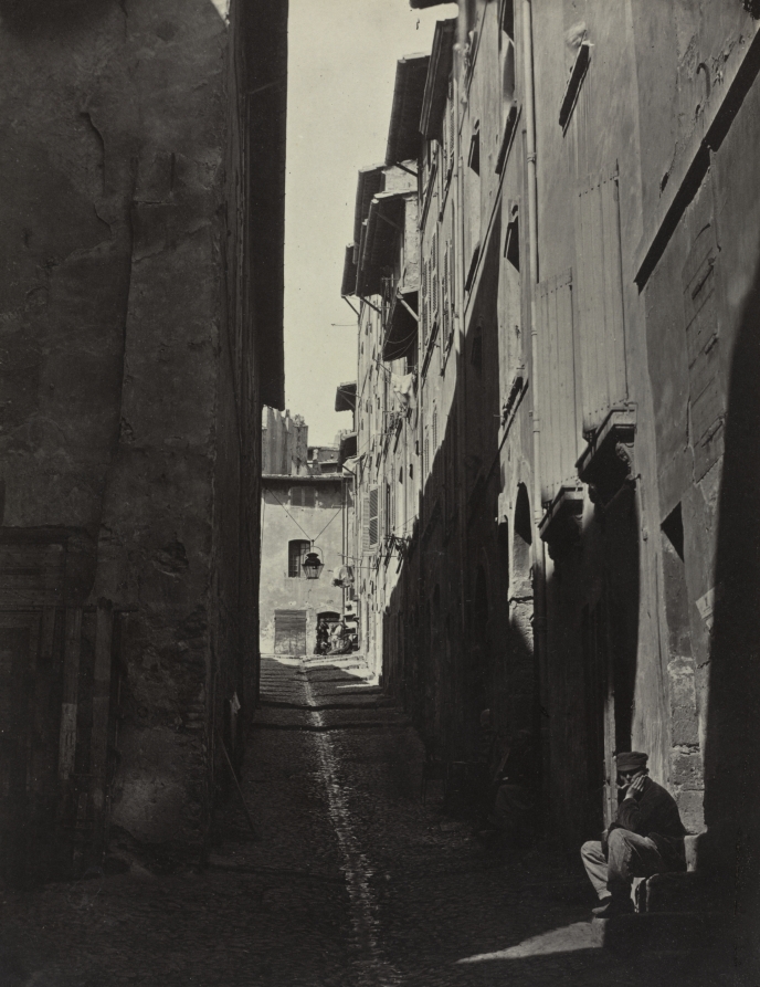 Renovation of the Old City of Marseille, Rue Caves de l'Oratoire