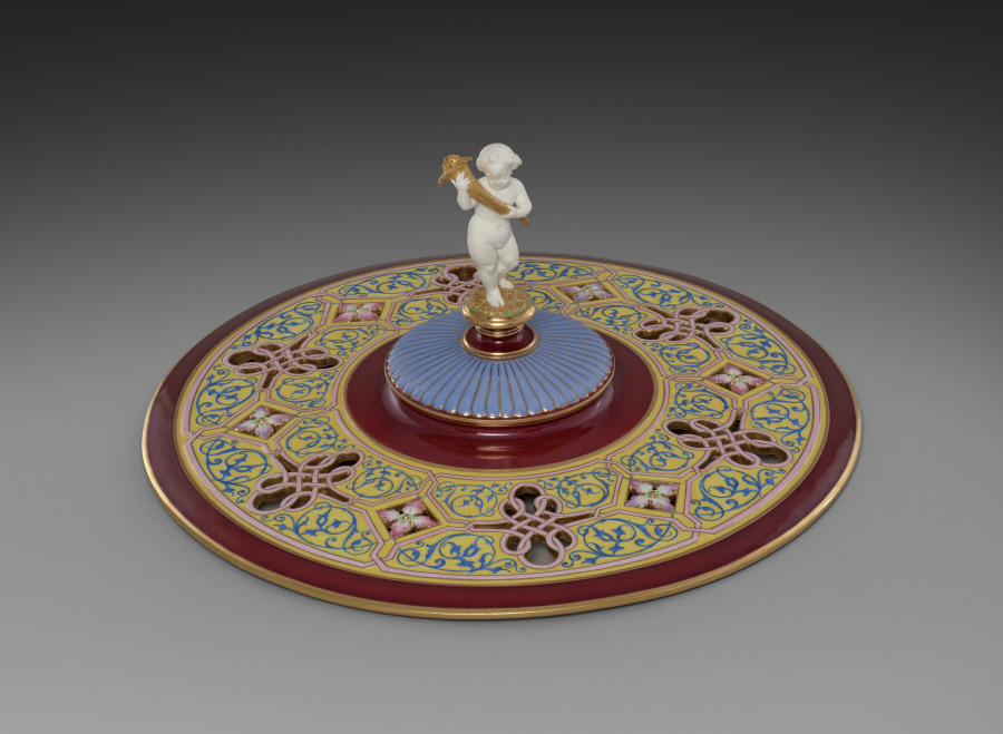 Cover for a Standing Cup