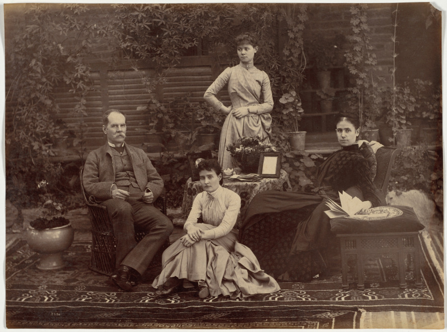 ラージャ・ディーン・ダヤール《Sir Auckland Colvin and Family, Shimla》（クリーヴランド美術館蔵）