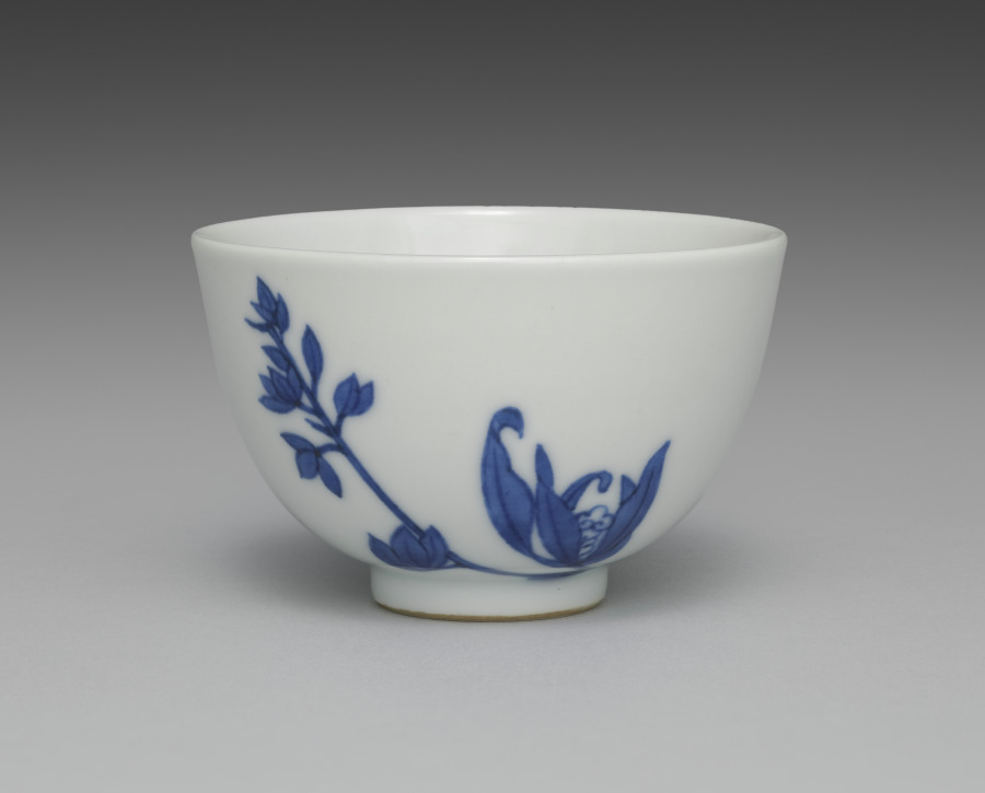 湯呑(蘭文の茶器揃より)