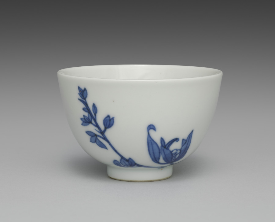 湯呑(蘭文の茶器揃より)
