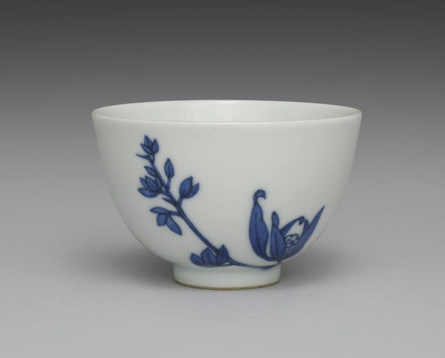 湯呑(蘭文の茶器揃より)