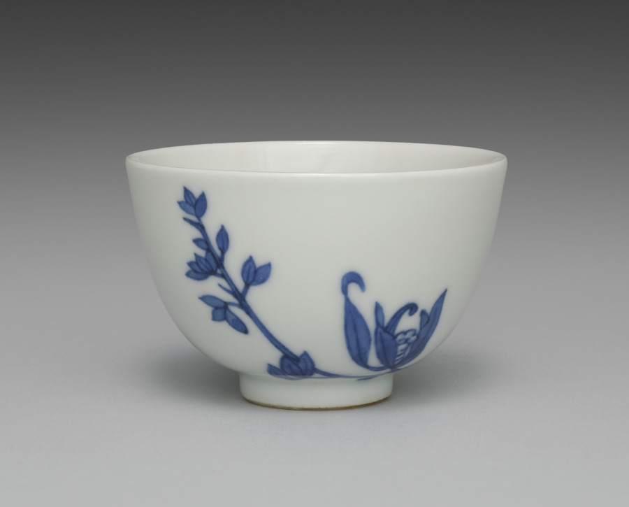 湯呑(蘭文の茶器揃より)