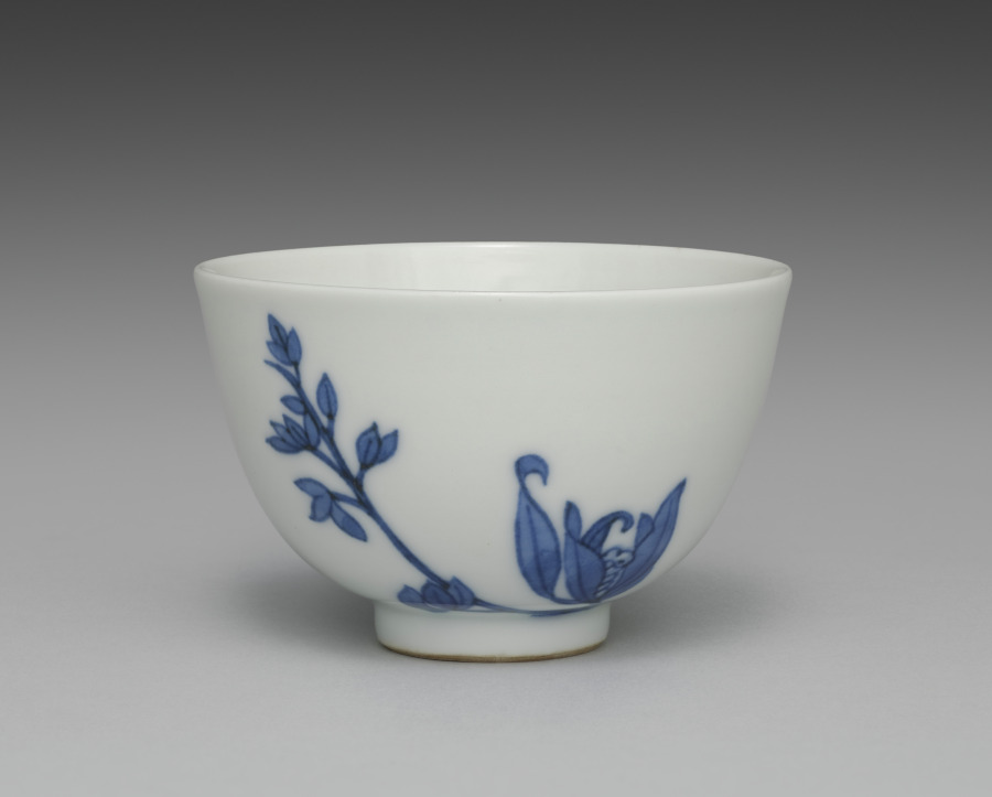 湯呑(蘭文の茶器揃より)