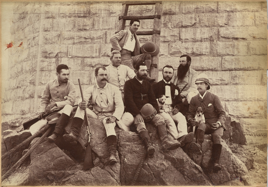 Staff of Messrs. Glover & Co., Sindh Bridge (verso)