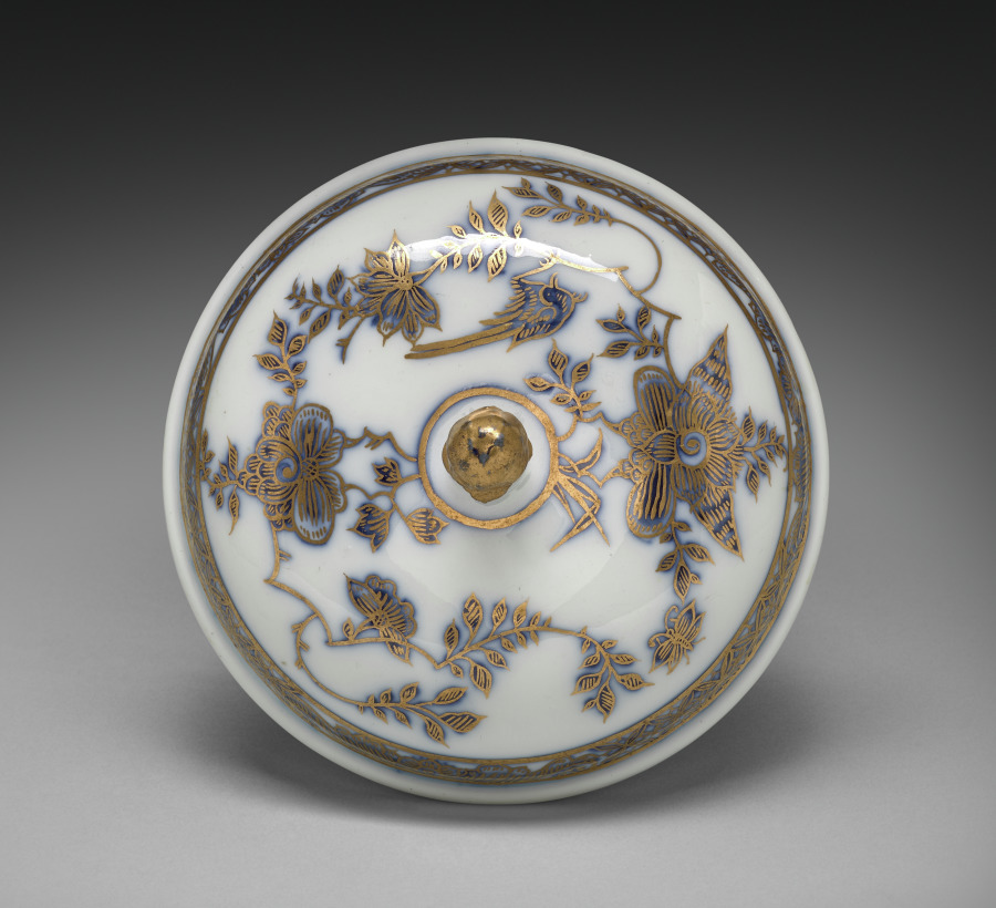 Cover for a Broth Bowl