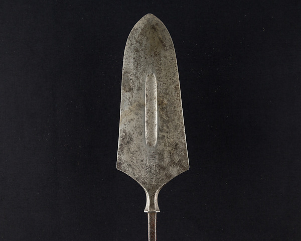 Arrowhead (<i>Yanone</i>)