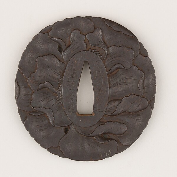 Sword guard (<i>Tsuba</i>) With Peony Motif (牡丹図鐔)